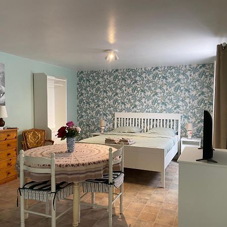 Bed and Breakfast Chambre Independante Lalinde Экстерьер фото